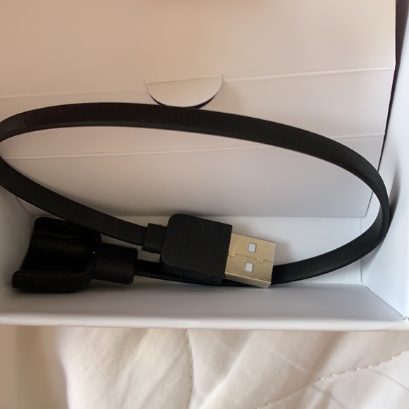 Bond Touch Bracelet - Picture 3 of 4